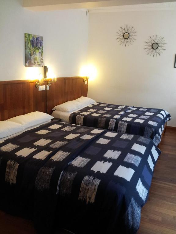 Hotel Du Bellay Blois Room photo